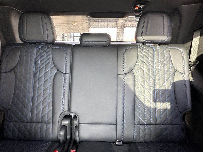 New 2025 Cadillac Escalade IQ Luxury 1 w/ Smart Trailering package image 15