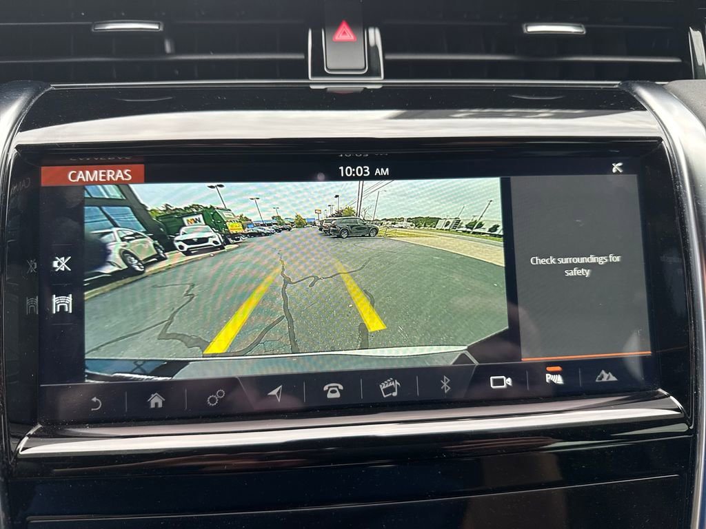 Used 2020 Land Rover Discovery Sport SE AWD/4WD image 28