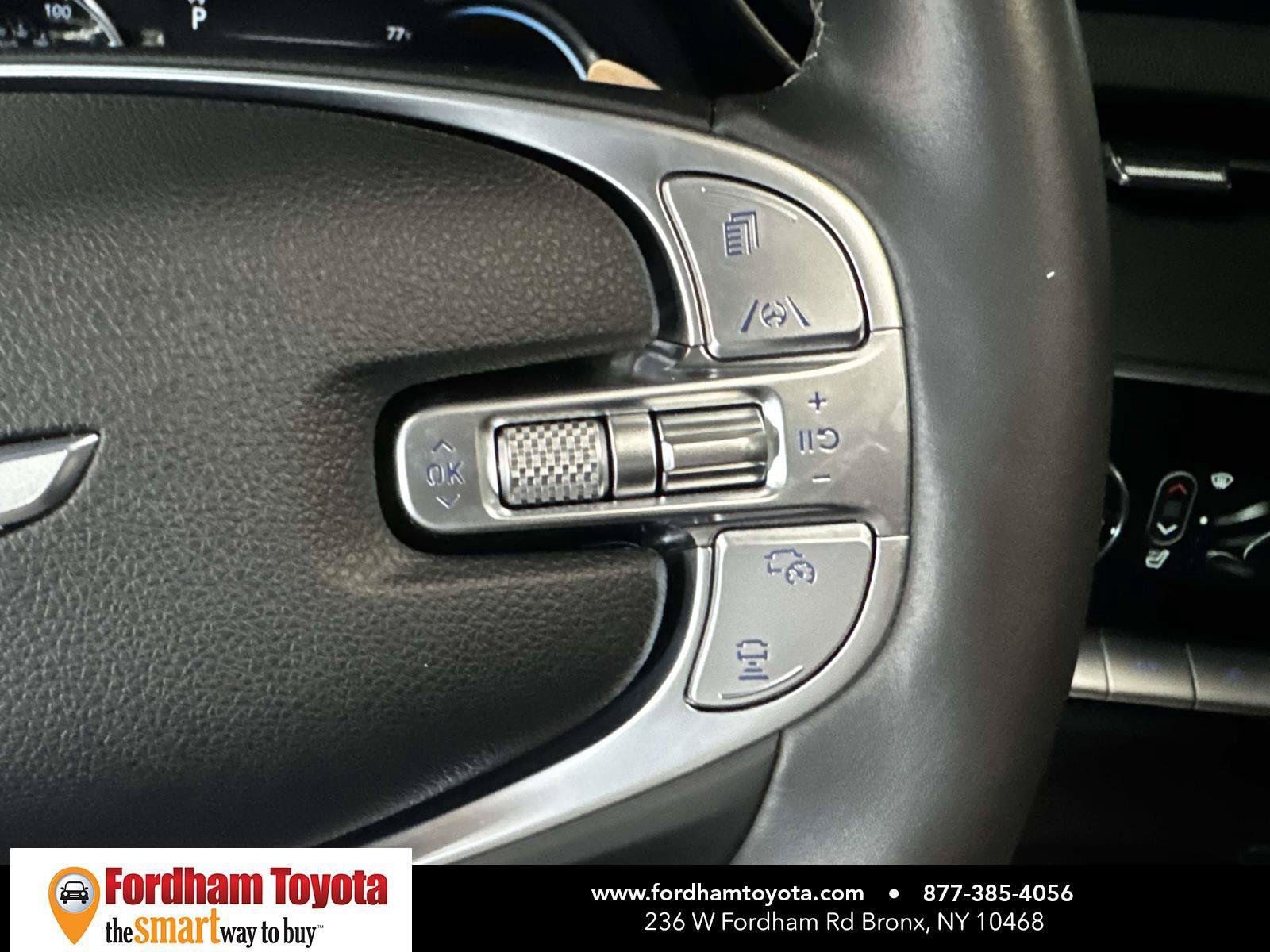 Used 2025 Genesis GV70 2.5T AWD/4WD image 23