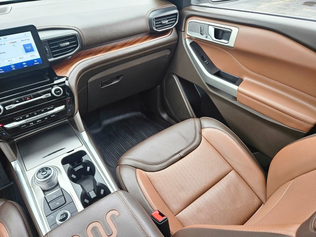 Used 2023 Ford Explorer King Ranch w/ Class IV Trailer Tow Package AWD/4WD image 13