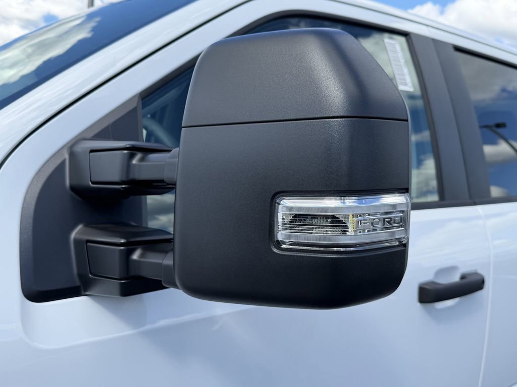 New 2026 Ford F550 4x4 Crew Cab image 24