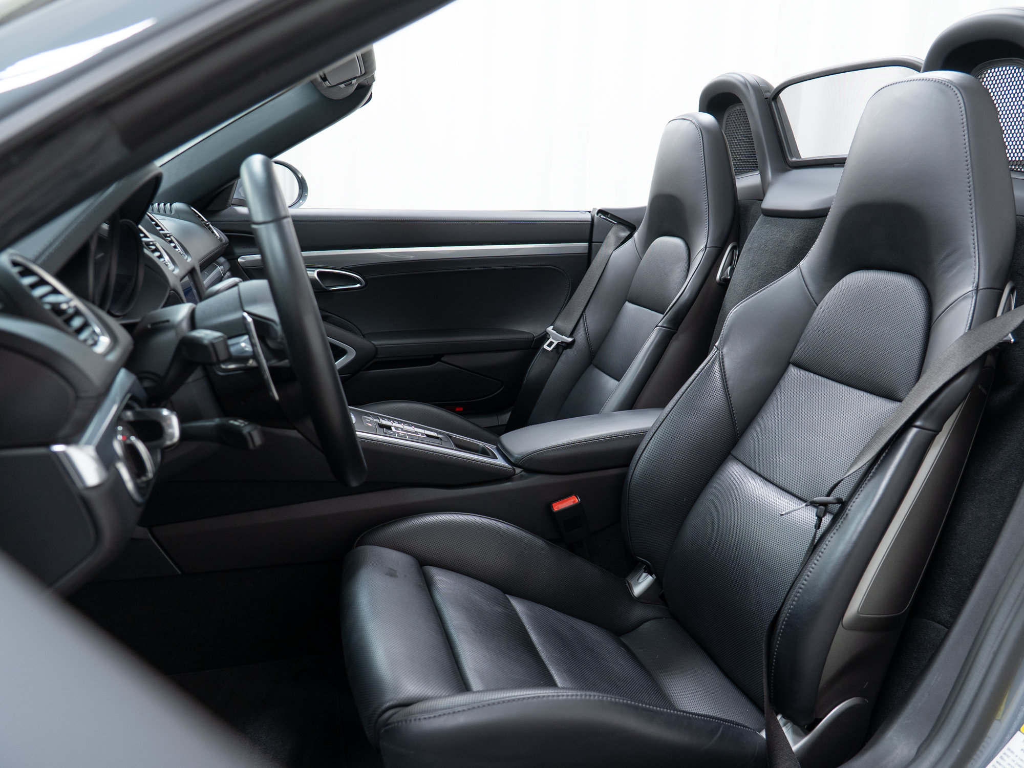 Certified 2023 Porsche 718 Boxster GTS RWD image 5
