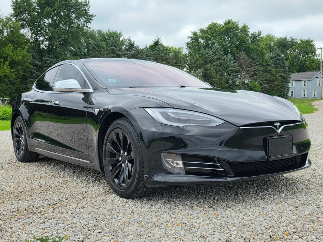 Used 2018 Tesla Model S 100D AWD/4WD image 2