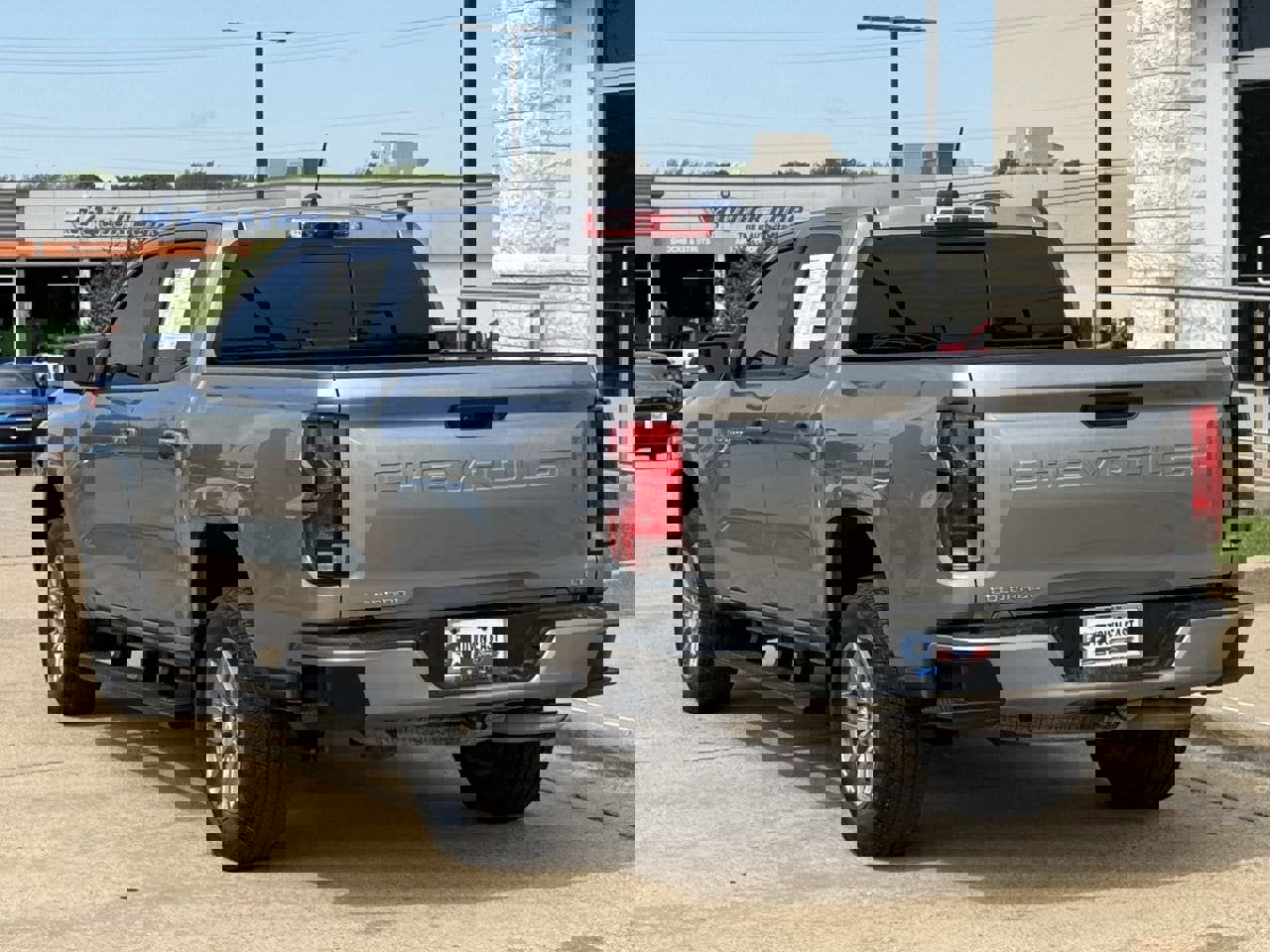 Used 2023 Chevrolet Colorado LT w/ LT Convenience Package II image 5