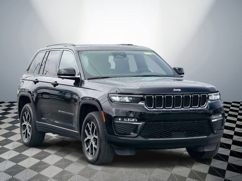 Used 2024 Jeep Grand Cherokee Limited AWD/4WD image 4