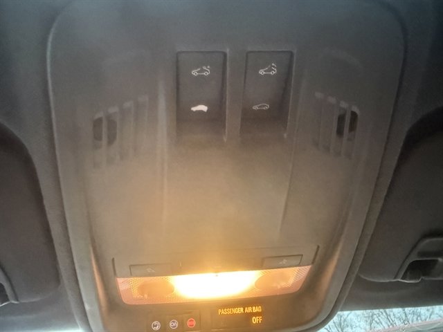 Used 2016 Chevrolet Cruze Premier FWD image 20