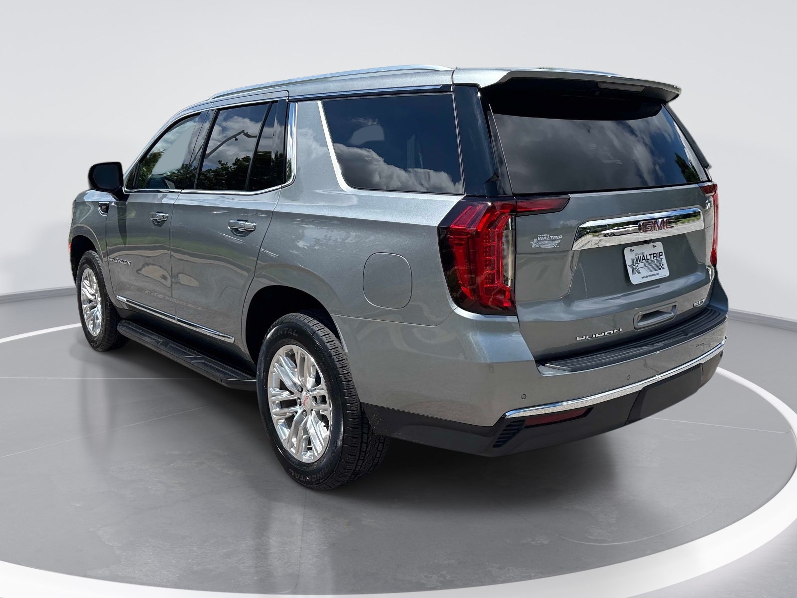 Used 2023 GMC Yukon SLT AWD/4WD image 6