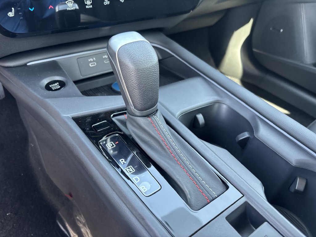 New 2027 Nissan Sentra SR FWD image 19