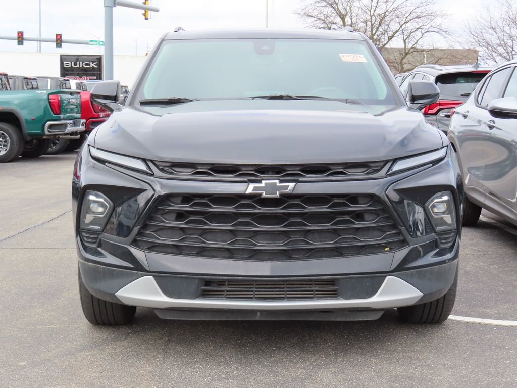 Used 2024 Chevrolet Blazer LT w/ Convenience Package AWD/4WD image 4