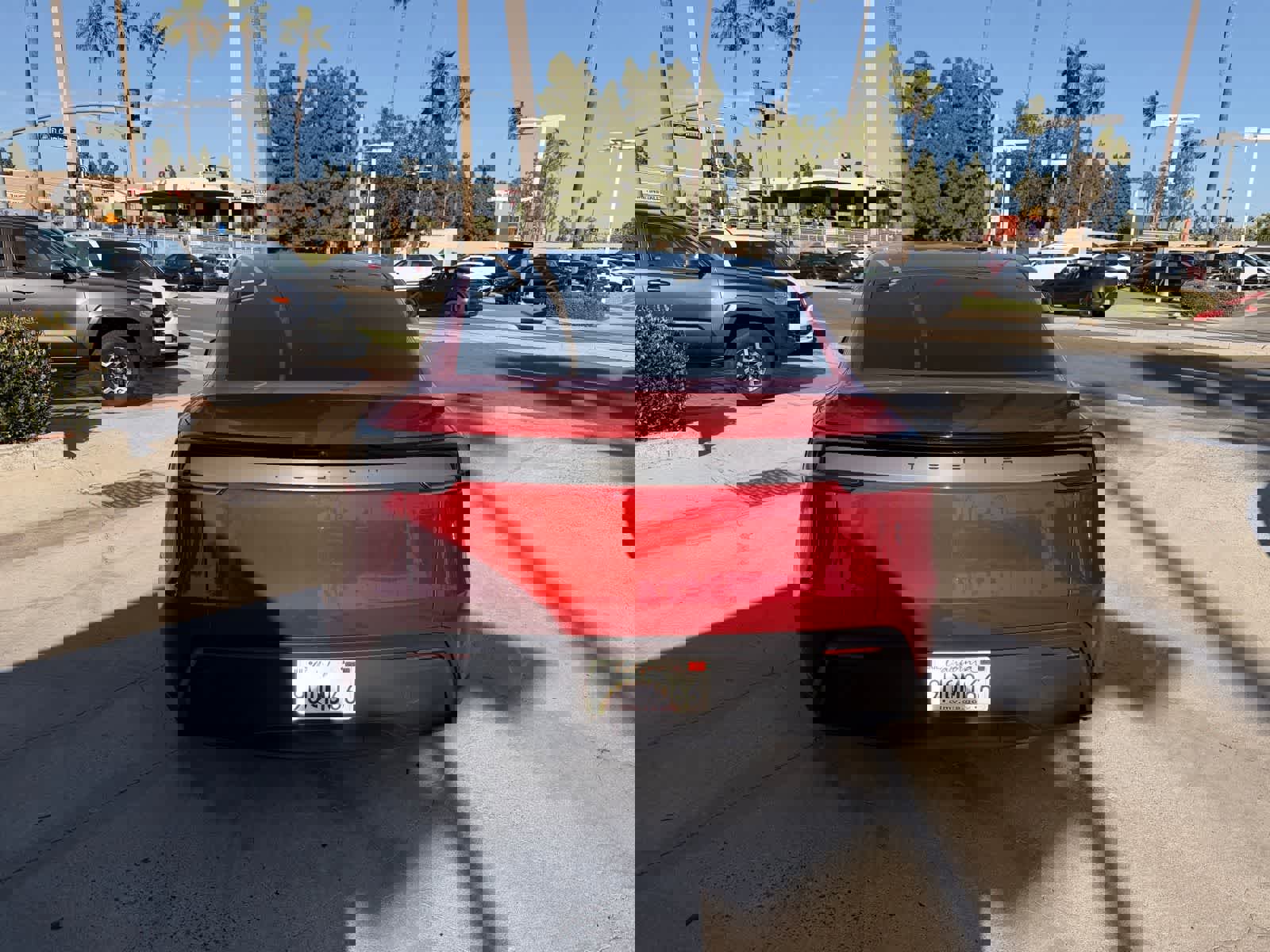 Used 2026 Tesla Model Y AWD image 4