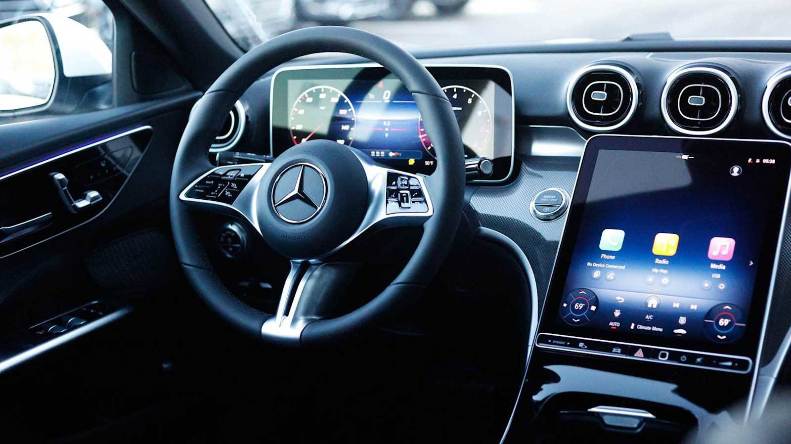 Used 2026 Mercedes-Benz C 300 4MATIC Sedan image 13