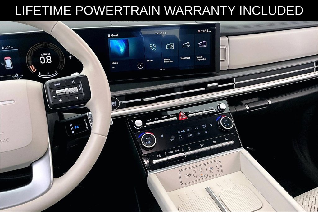 Used 2025 Hyundai Santa Fe SEL FWD image 8
