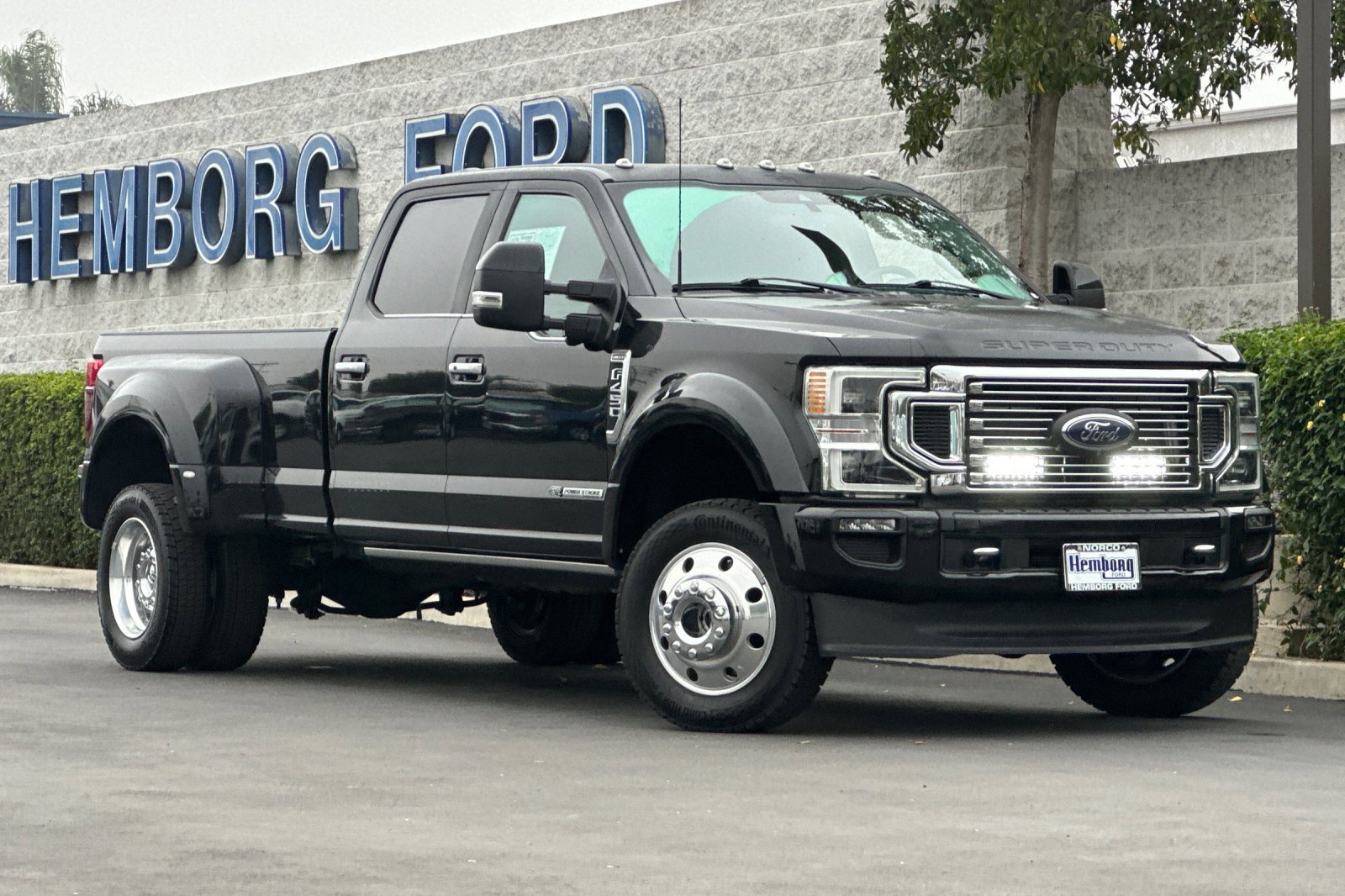 Used 2022 Ford F450 Limited w/ FX4 Off-Road Package image 2