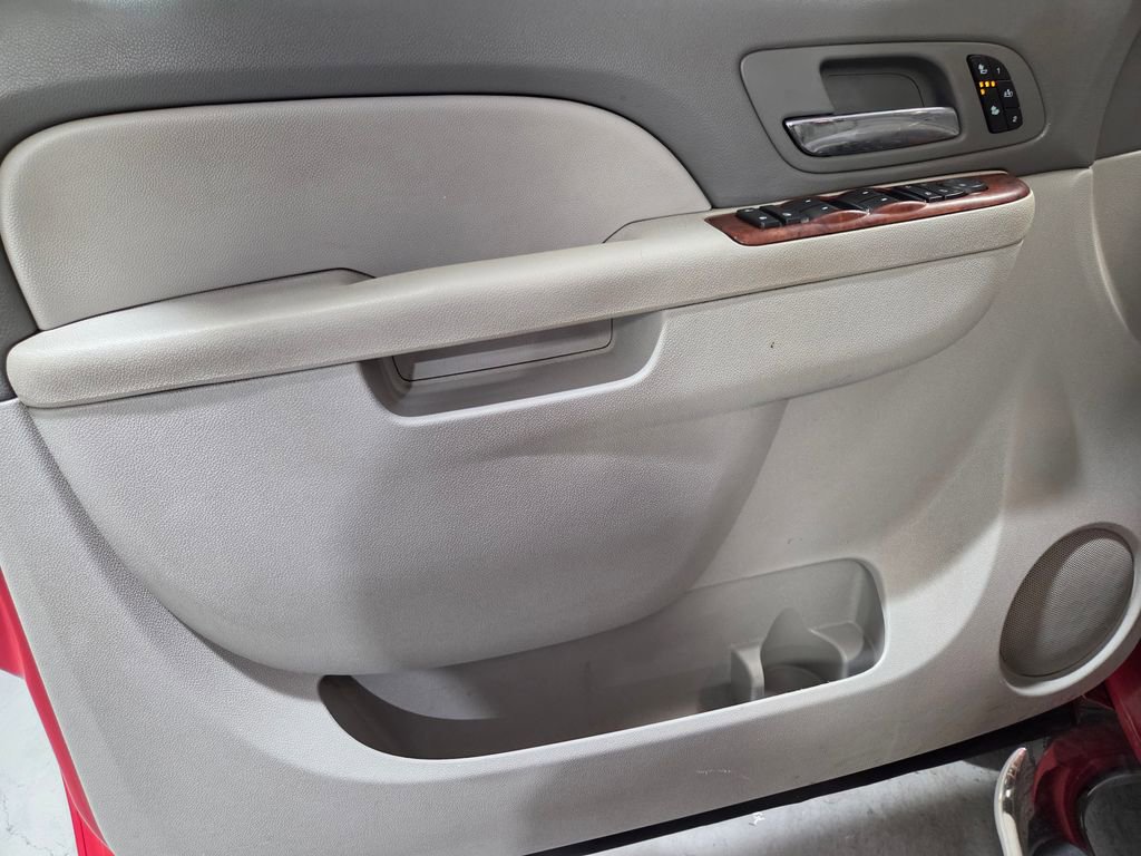 Used 2011 Chevrolet Silverado 2500 LTZ image 9