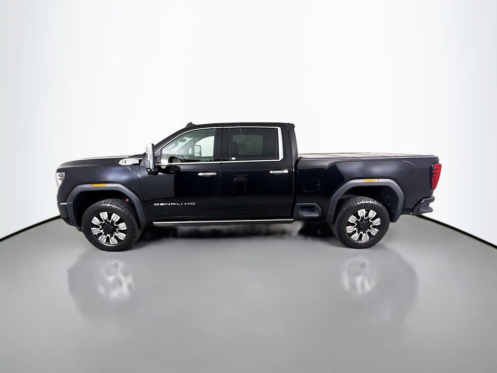Used 2024 GMC Sierra 3500 Denali w/ Denali Reserve Package AWD/4WD image 5