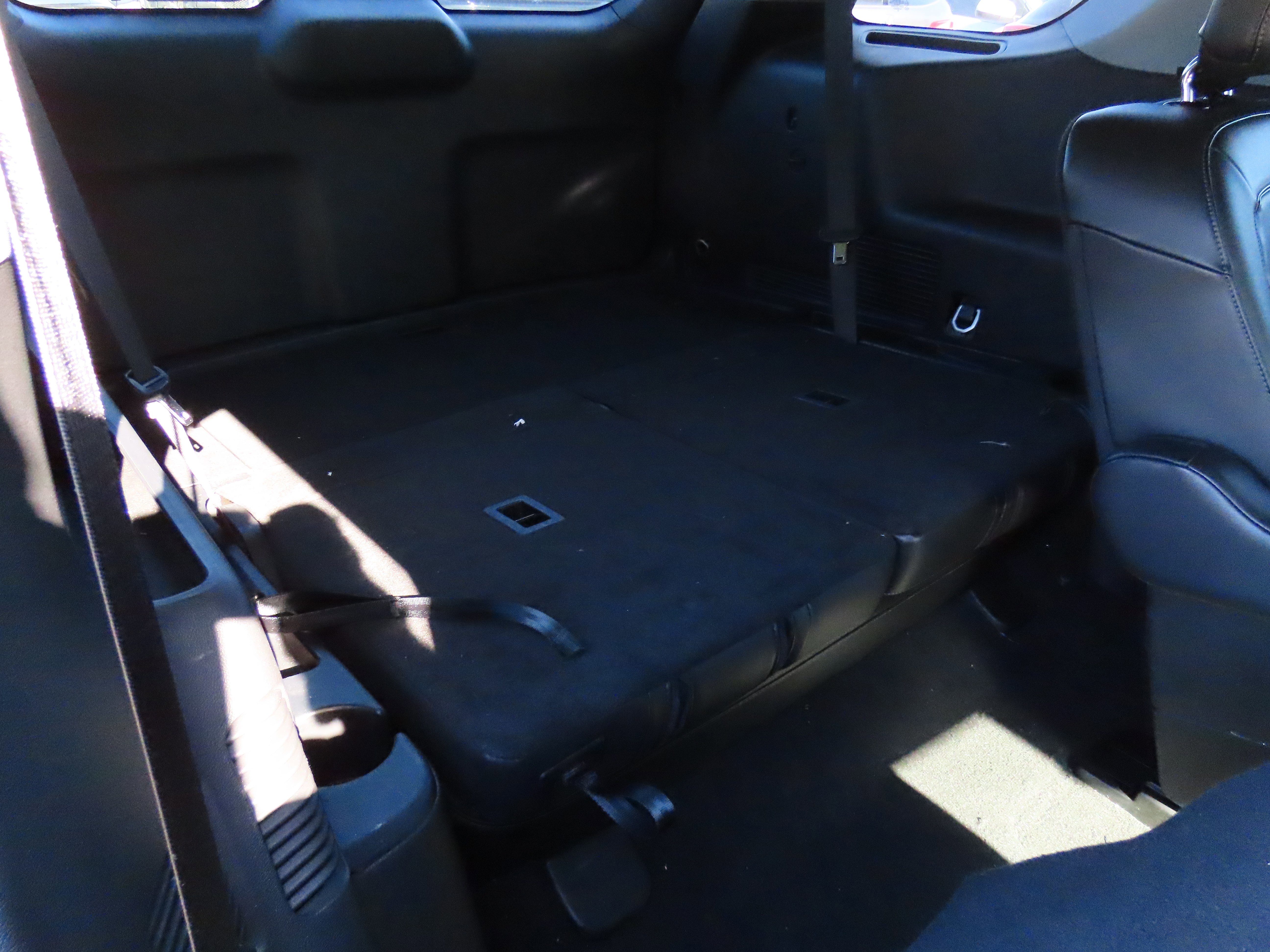 Used 2023 Ford Explorer XLT w/ Equipment Group 202A image 14