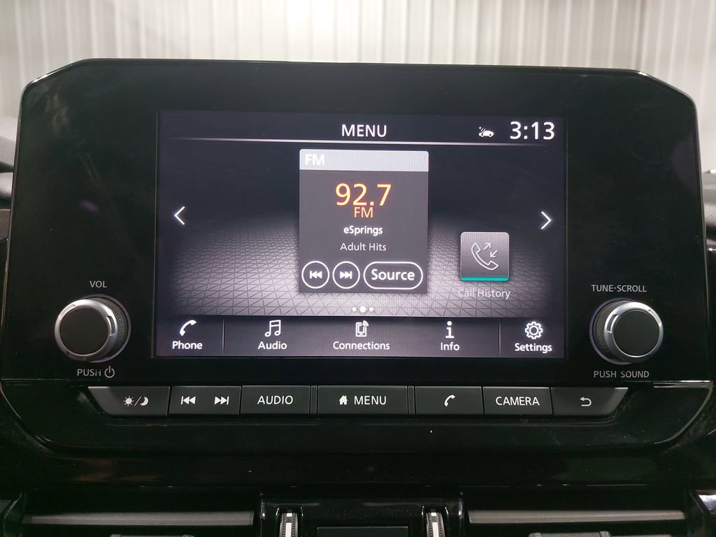 Used 2025 Nissan Pathfinder SV image 24