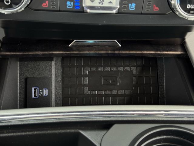 Used 2022 Ford F250 Lariat w/ Lariat Ultimate Package AWD/4WD image 18