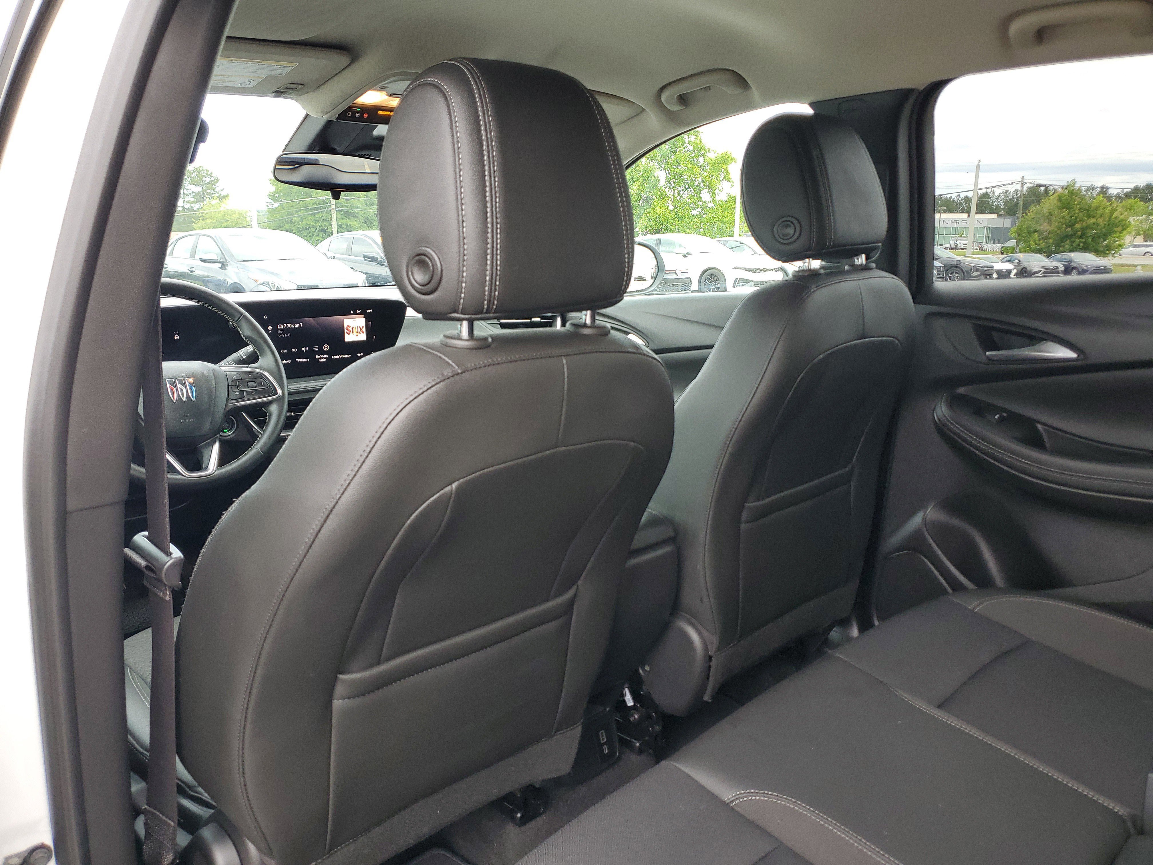 Used 2025 Buick Encore GX Preferred FWD image 10