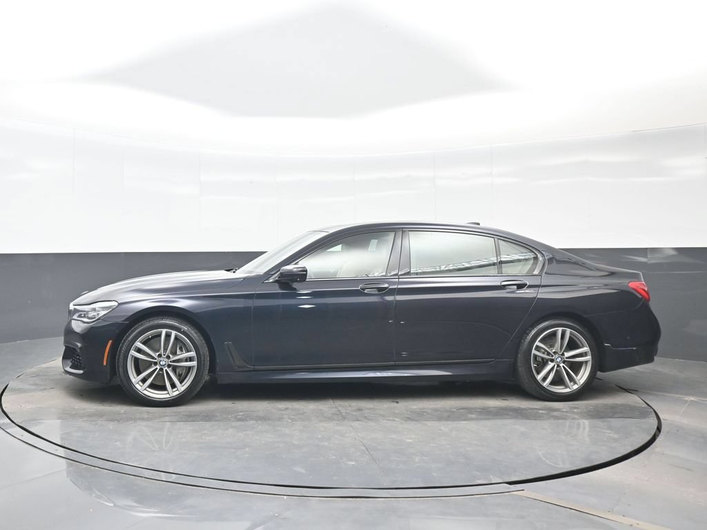 Used 2018 BMW 750i xDrive AWD/4WD image 3