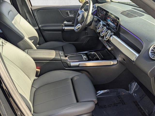 Used 2025 Mercedes-Benz GLB 250 image 21