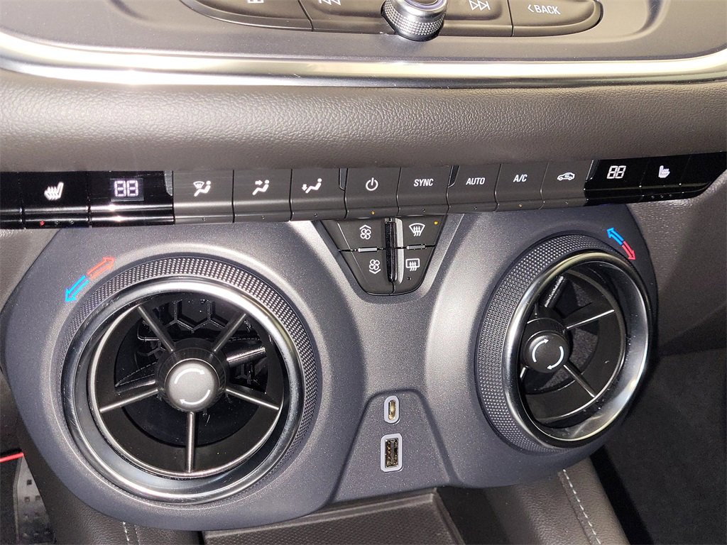 Used 2022 Chevrolet Blazer LT image 27