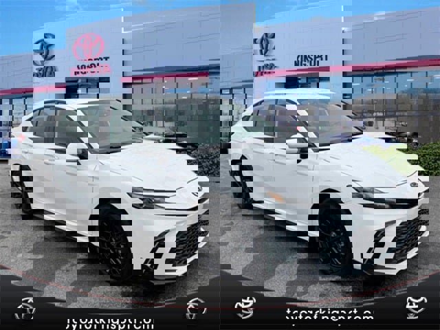 Used 2025 Toyota Camry SE w/ Convenience Package image 7