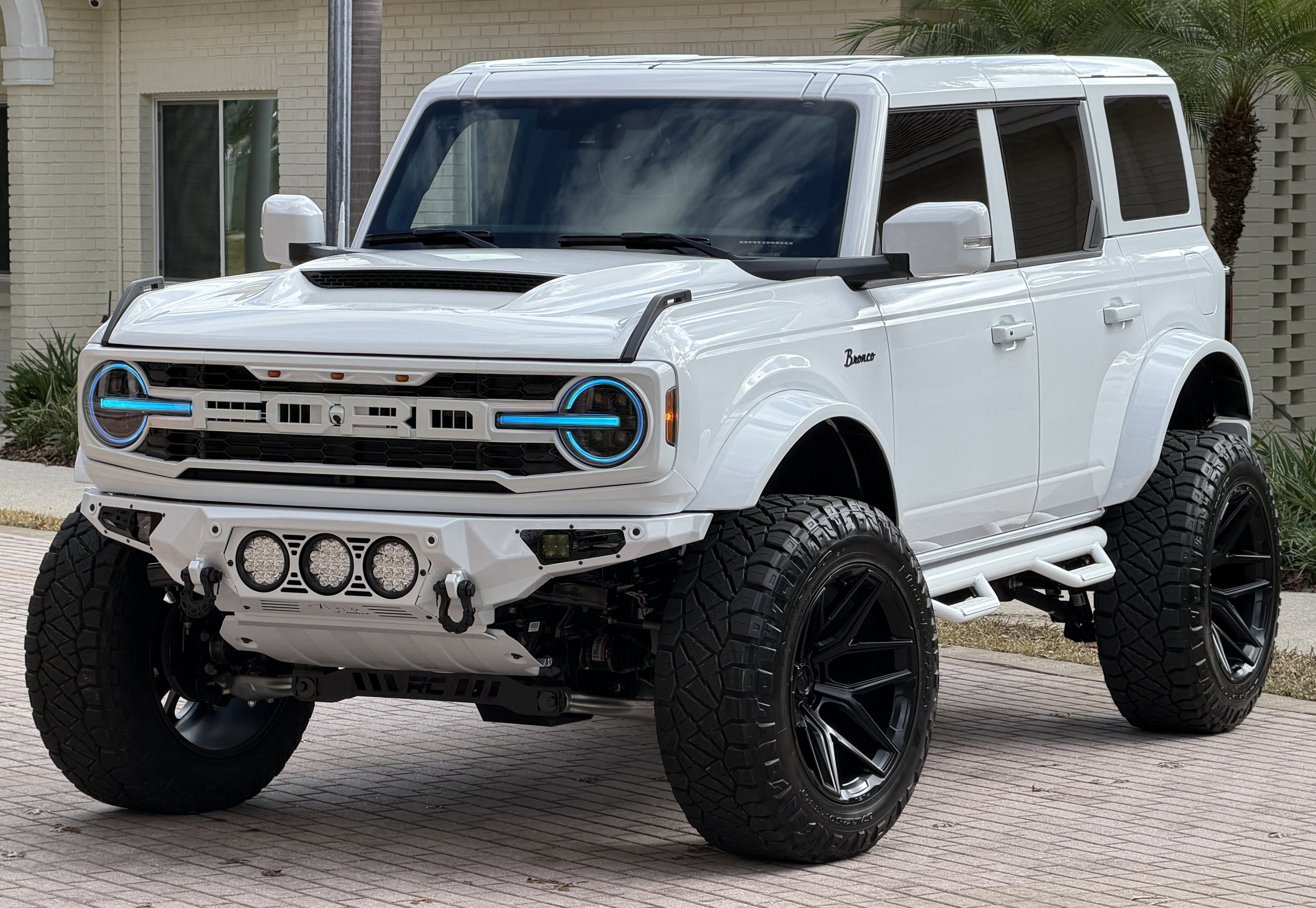 Used 2025 Ford Bronco Outer Banks AWD/4WD image 30