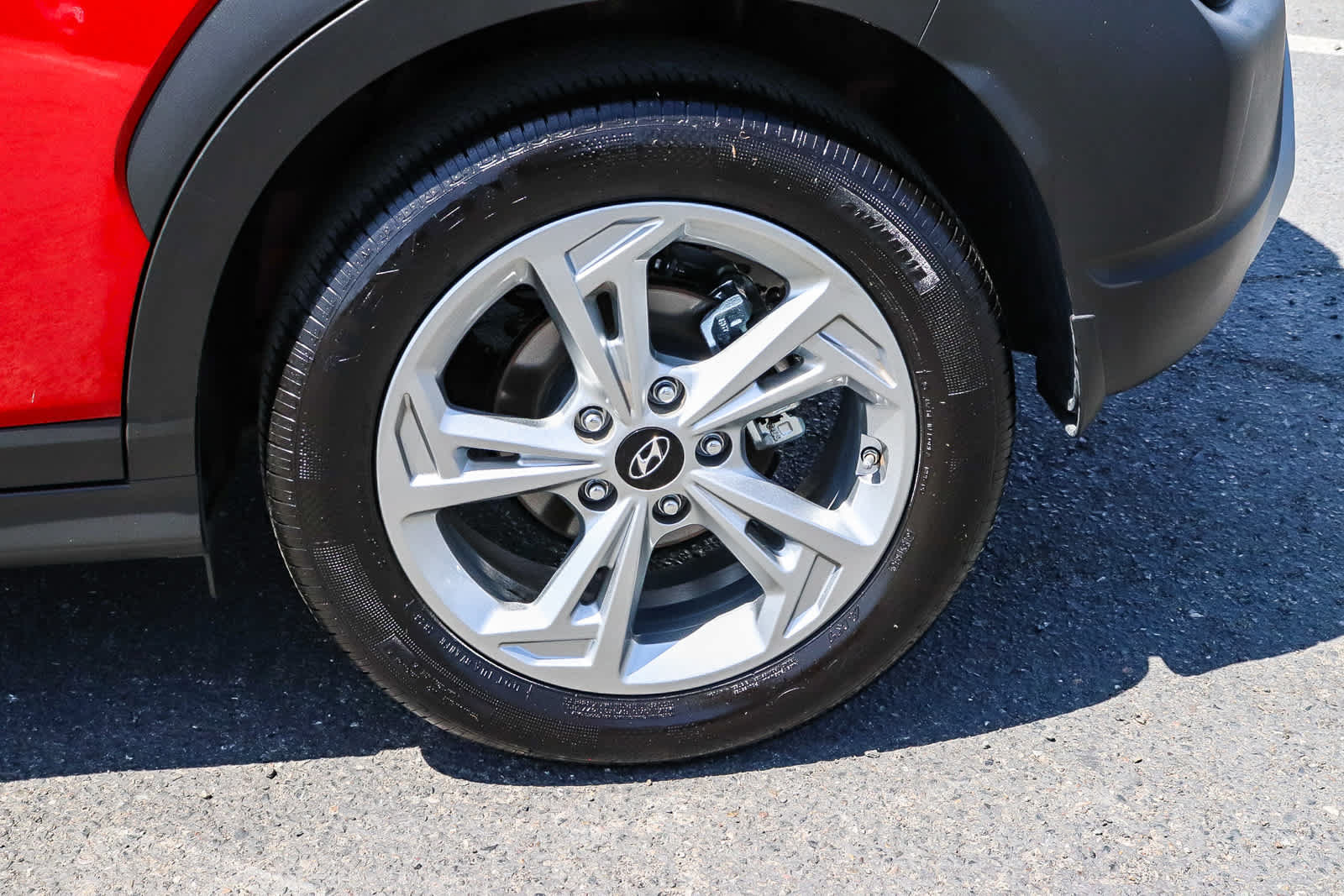 Used 2023 Hyundai Kona SEL w/ Cargo Package FWD image 13