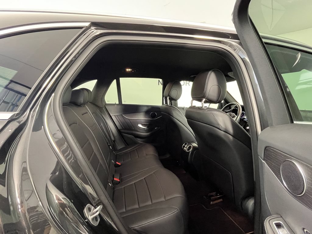 Used 2022 Mercedes-Benz GLC 300 4MATIC image 19