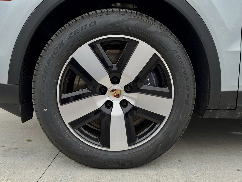 New 2025 Porsche Cayenne E-Hybrid image 25