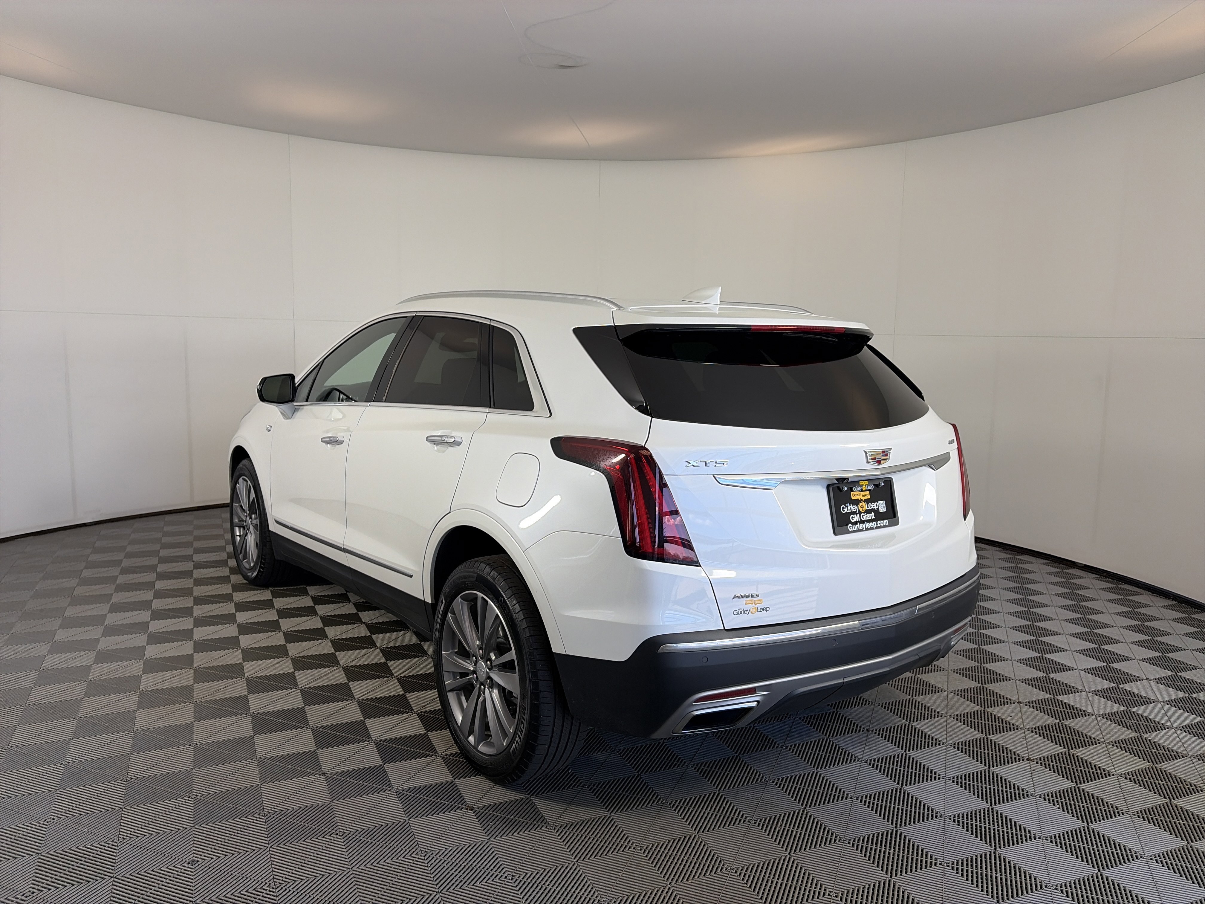 Used 2023 Cadillac XT5 Premium Luxury image 8