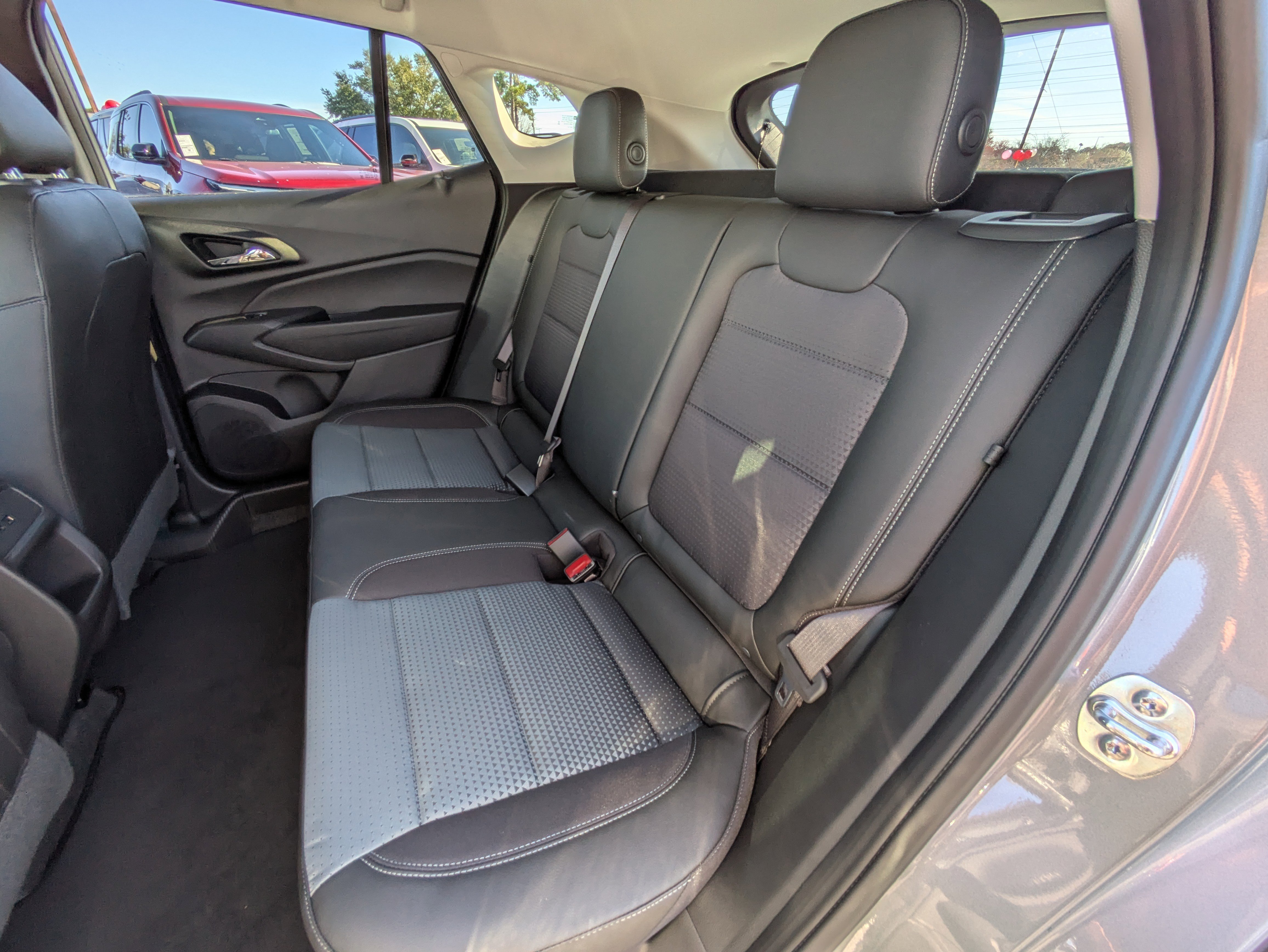 New 2025 Chevrolet Trax LT w/ Driver Confidence Package image 8