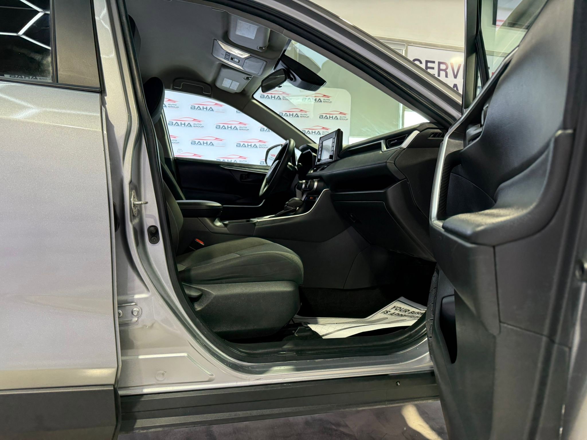 Used 2022 Toyota RAV4 LE image 46