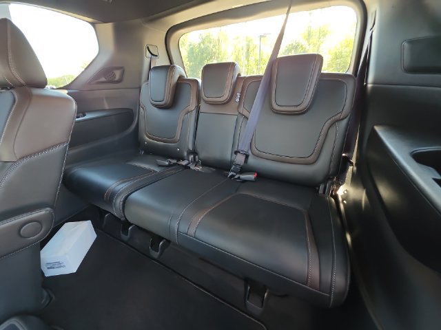 New 2026 Nissan Armada SL w/ Captain's Chari Seat Package AWD/4WD image 23