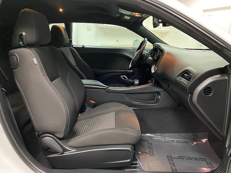 Used 2021 Dodge Challenger SXT image 13