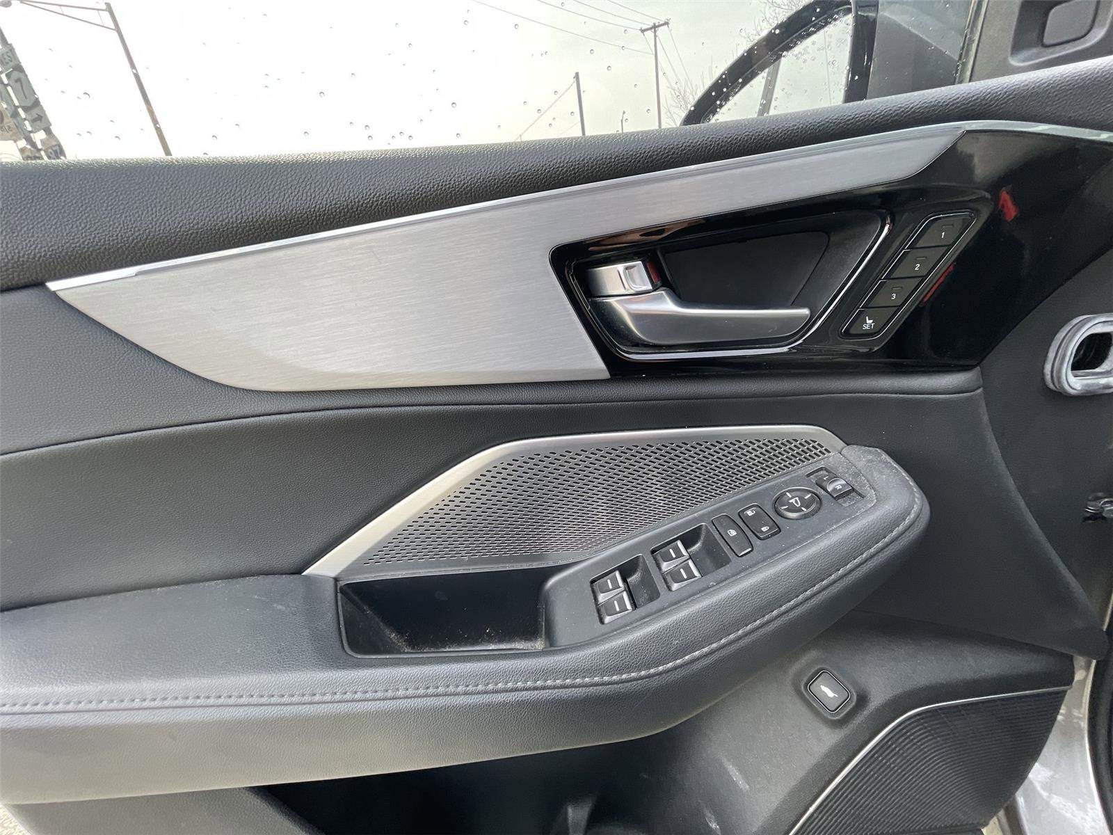 Certified 2023 Acura MDX SH-AWD image 12