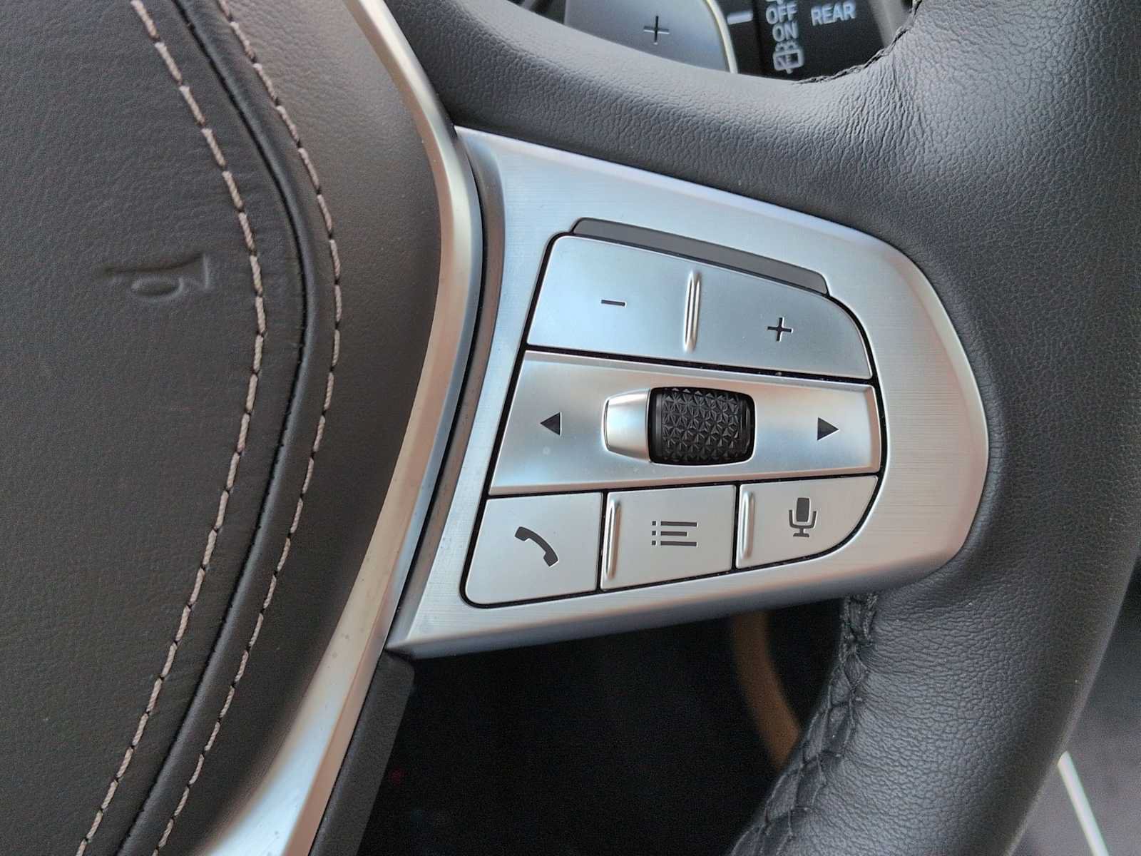 Used 2026 BMW X7 xDrive40i AWD/4WD image 26