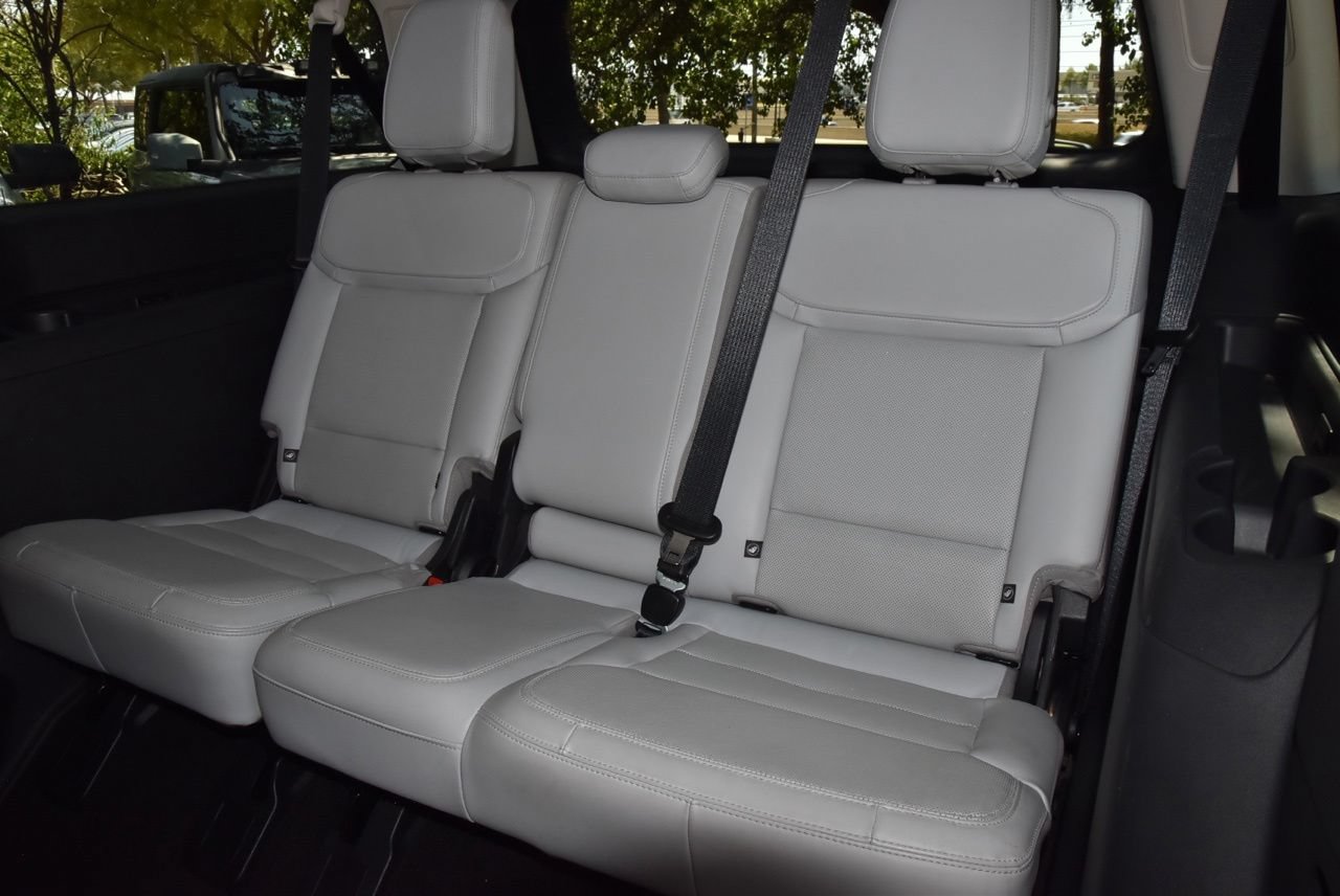 Certified 2025 Ford Expedition Max Platinum w/ Driver's Package AWD/4WD image 15