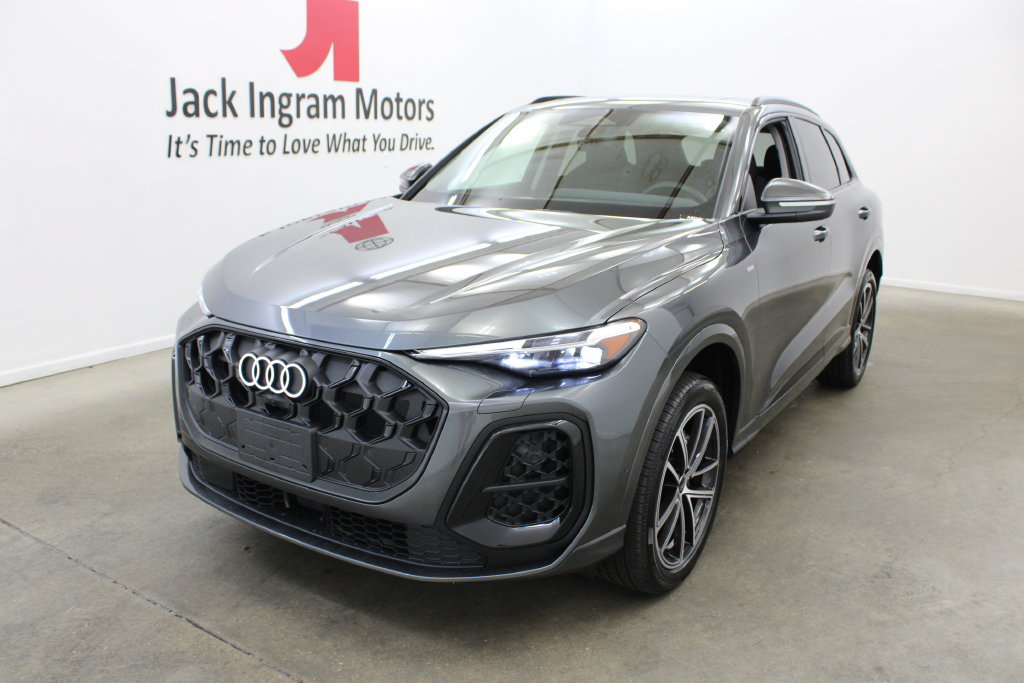 New 2026 Audi Q5 Premium Plus AWD/4WD image 2