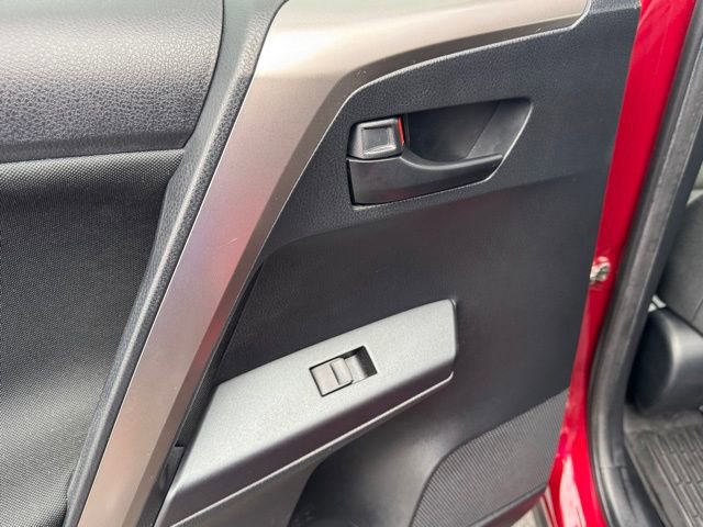 Used 2018 Toyota RAV4 LE w/ All Weather Liner Package image 17