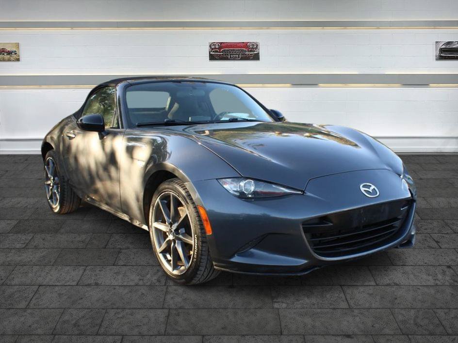 Used 2017 MAZDA MX-5 Miata Club