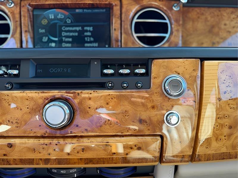 Used 2006 Rolls-Royce Phantom Sedan RWD image 68