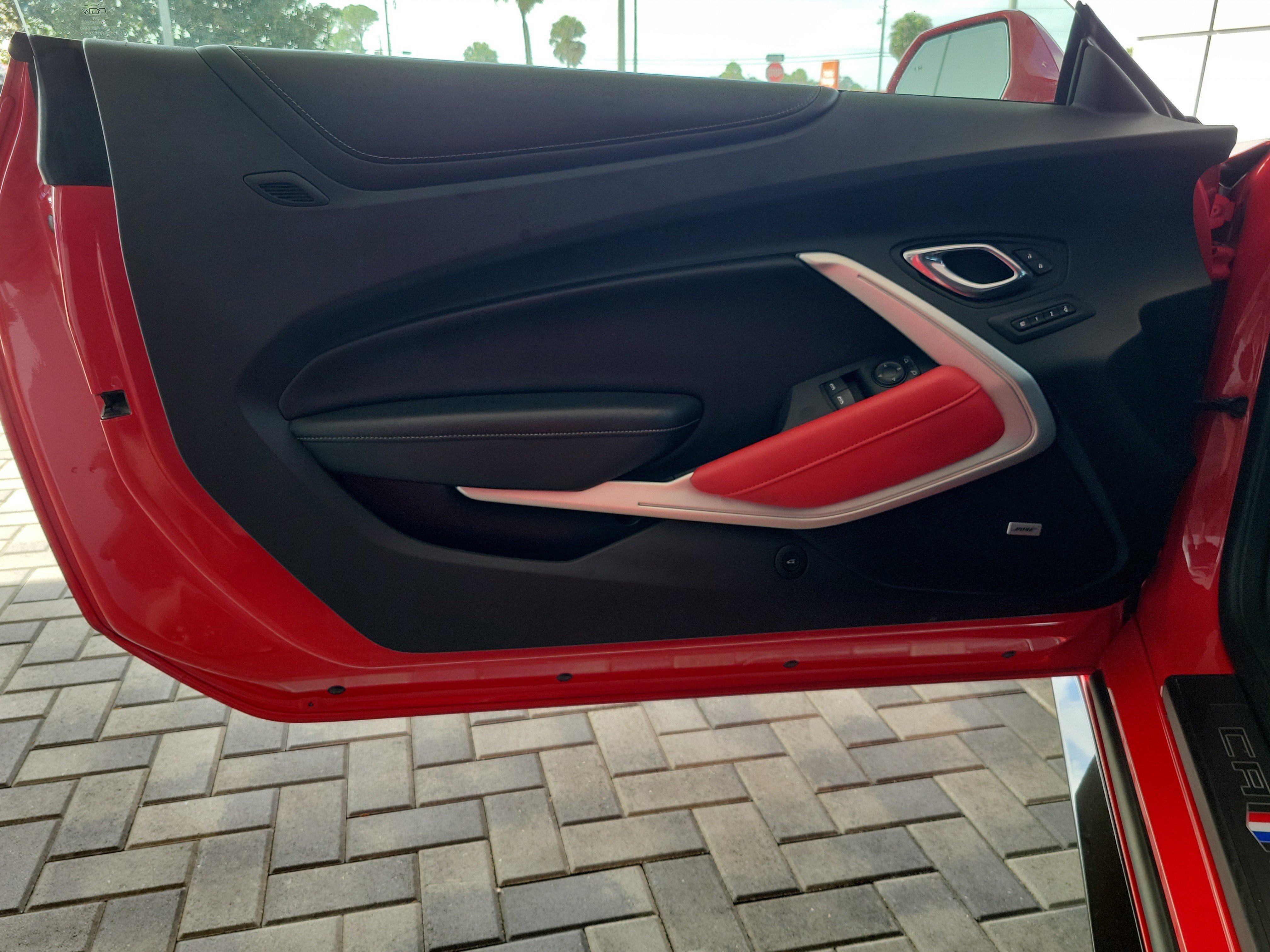 Used 2019 Chevrolet Camaro SS image 10