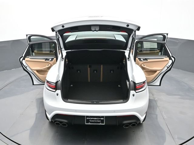 New 2026 Porsche Macan Turbo image 28