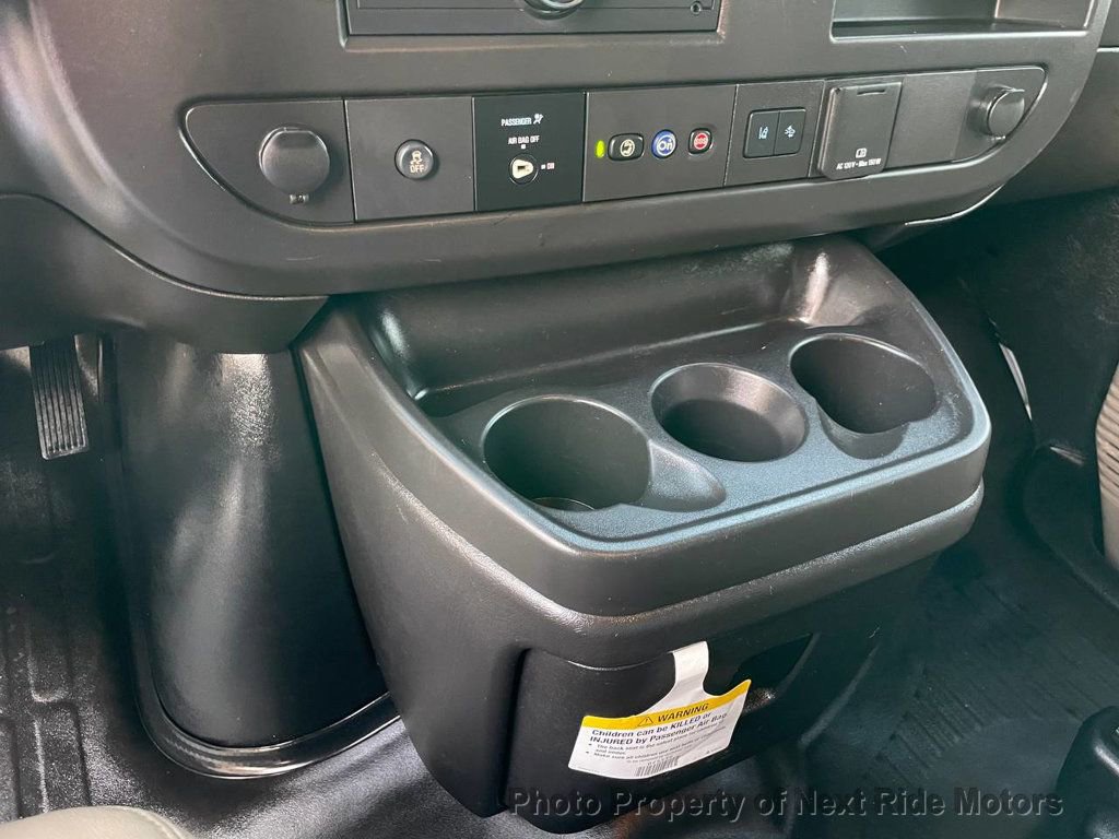 Used 2020 Chevrolet Express 3500 2020 CHEVROLET EXPRESS 3500 V6 w/ Driver Convenience Package image 12