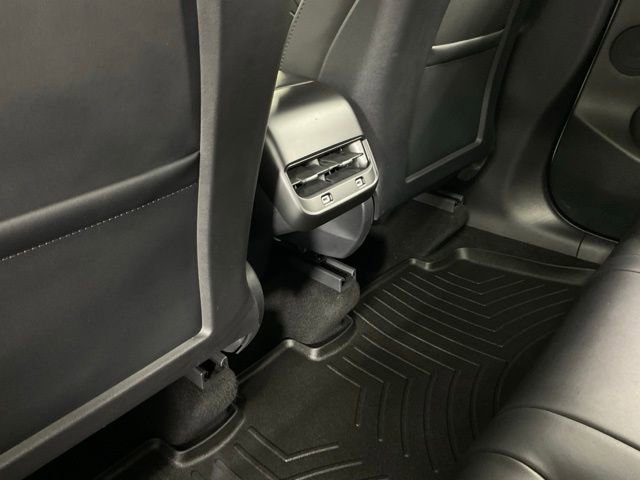 Used 2021 Tesla Model Y Long Range AWD/4WD image 12
