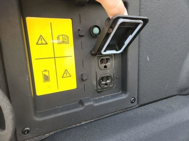 Used 2023 Ford F150 Lightning XLT image 8