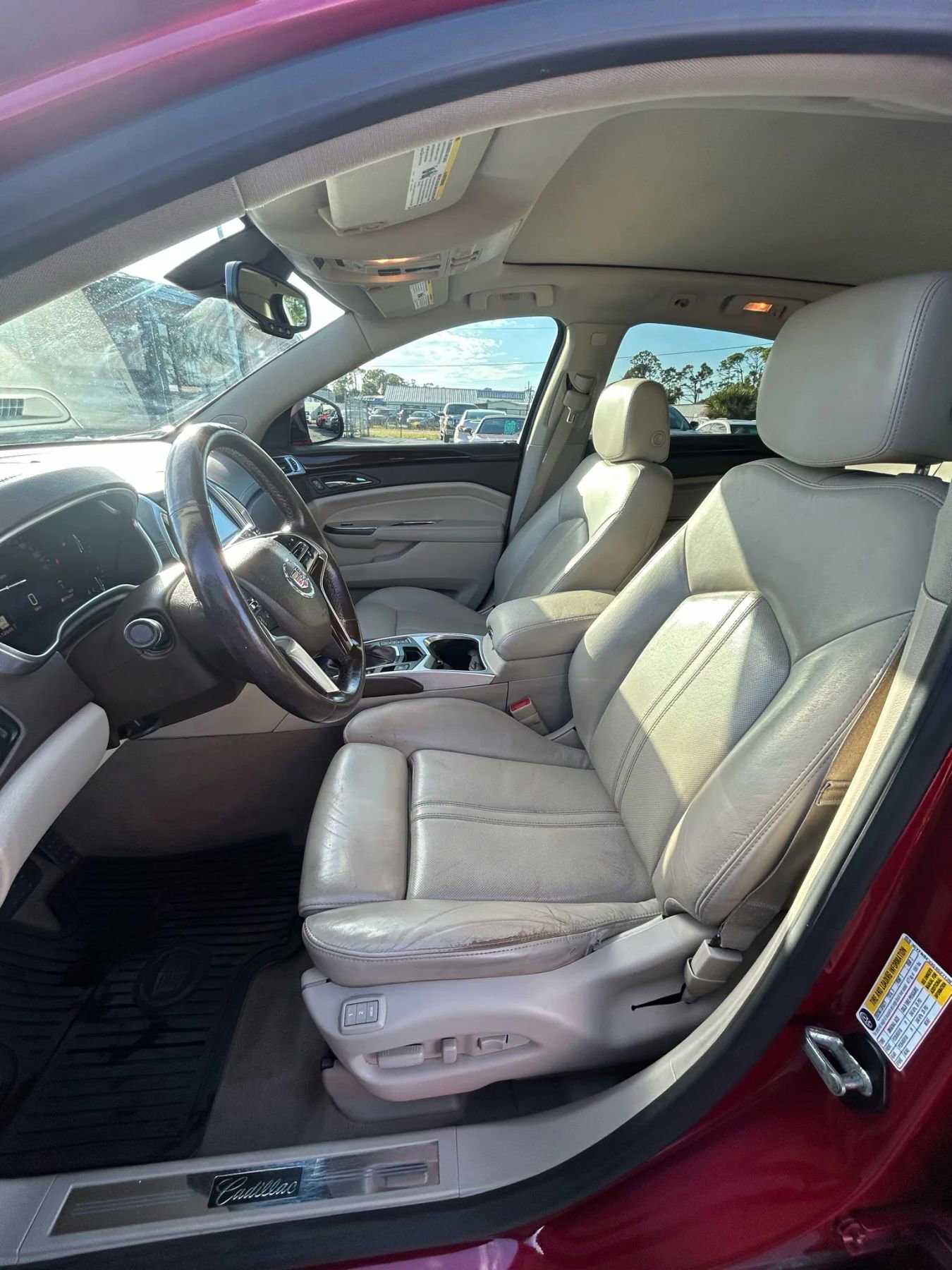 Used 2016 Cadillac SRX Luxury w/ Driver Awareness Package image 28