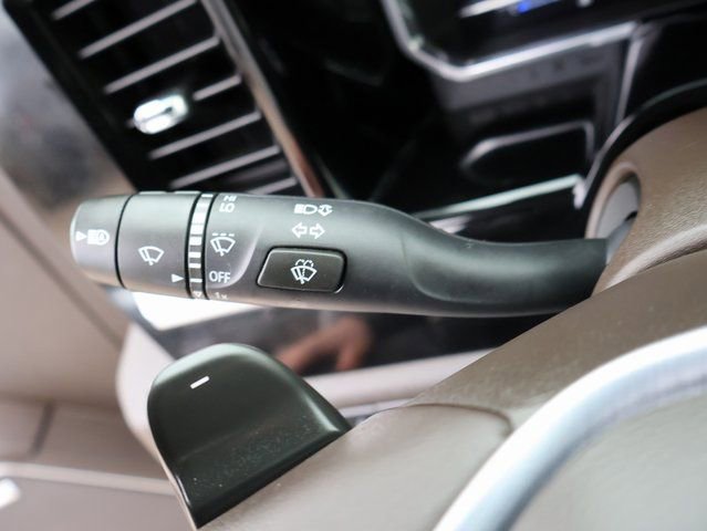 Used 2023 GMC Sierra 1500 SLT w/ SLT Convenience Package image 44